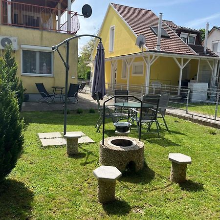 Reka Apartmanhaz Бюк Экстерьер фото