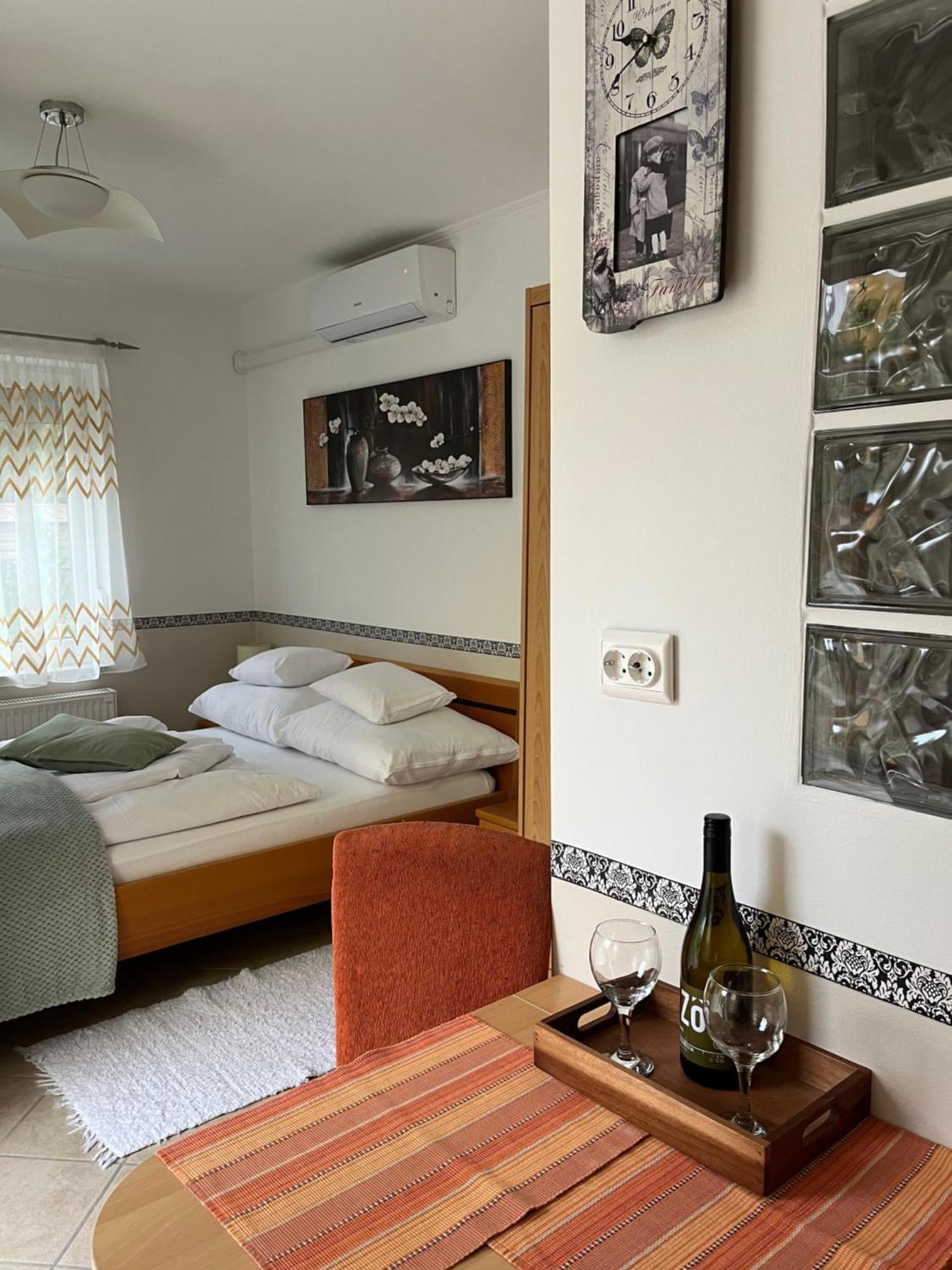 Reka Apartmanhaz Бюк Экстерьер фото