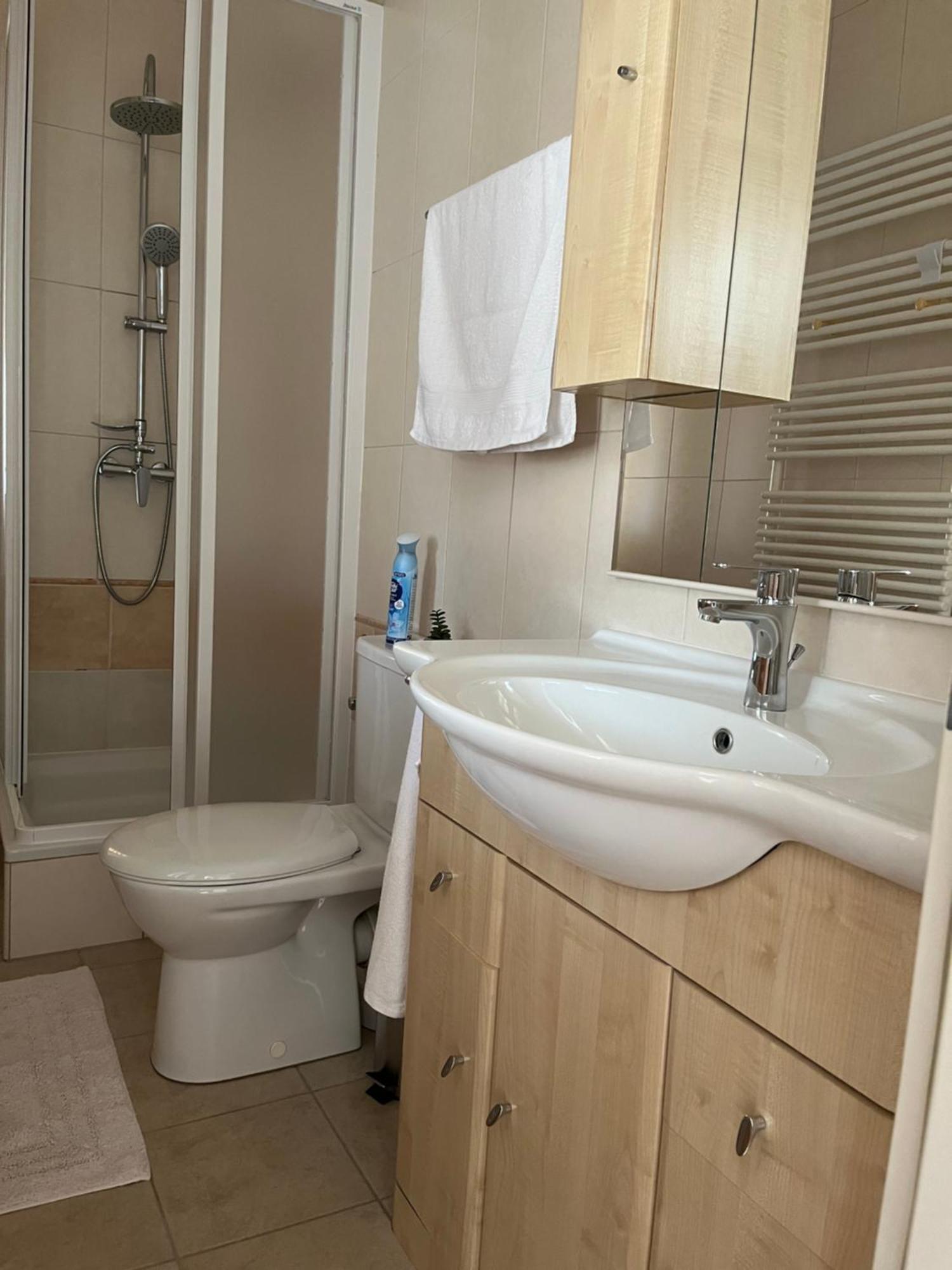 Reka Apartmanhaz Бюк Экстерьер фото