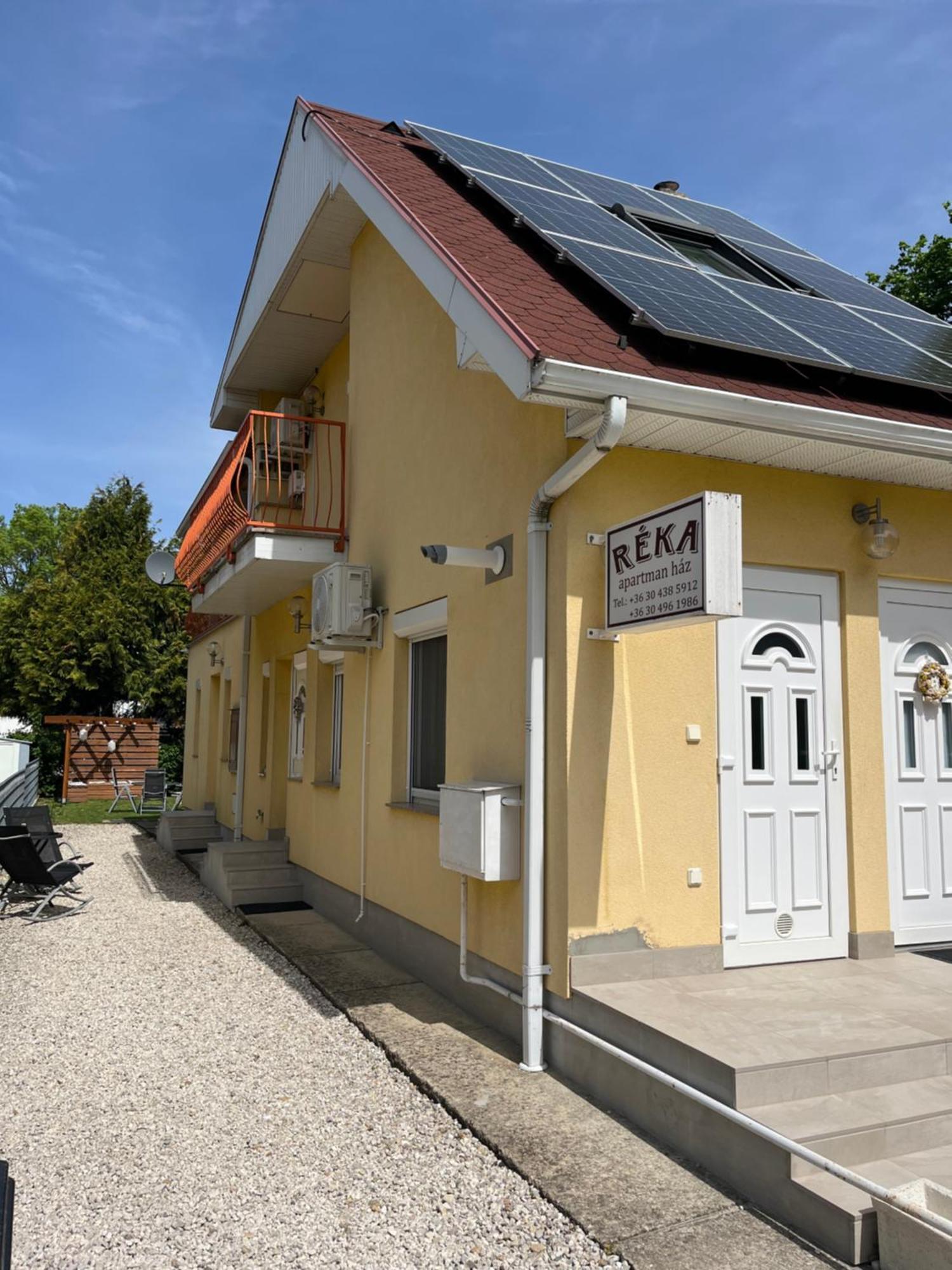 Reka Apartmanhaz Бюк Экстерьер фото